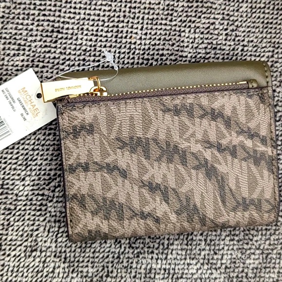 Michael Kors Olive Green Trifold Wallet with Gold Hardware MK logo NWT - Picture 4 of 7